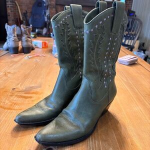 Gianni Bini womens leather cowgirl western rodeo boots green/pink 6.5